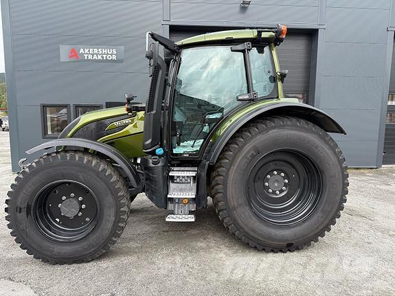 Valtra N175D Tractors