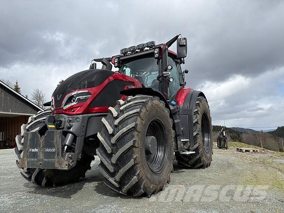 Valtra Q305 Tractors
