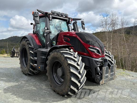 Valtra Q305 Tractors