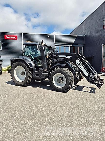Valtra T 234 Versu Tractors