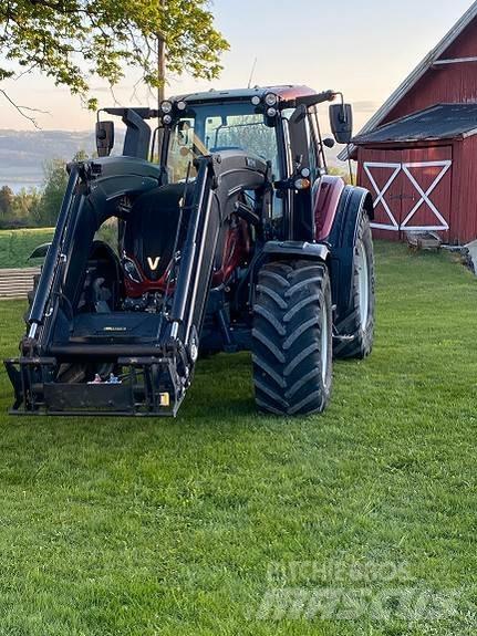 Valtra T174D Tractors