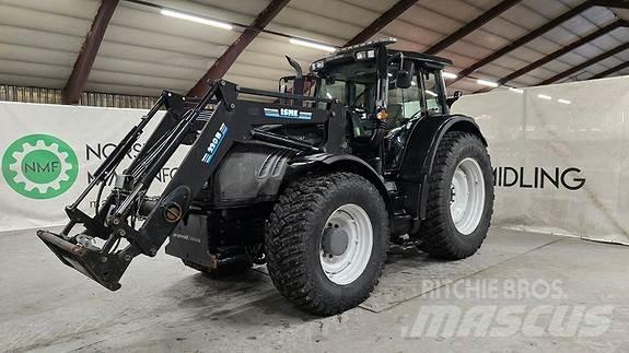 Valtra T182 Tractors