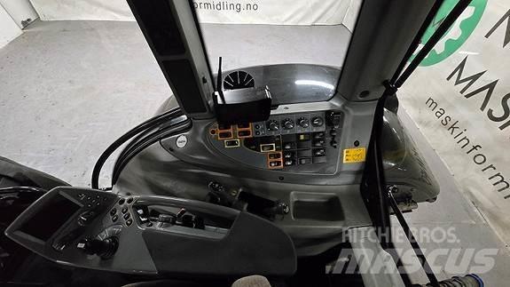 Valtra T182 Tractors