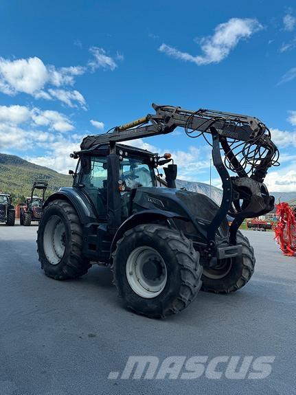 Valtra T194V Tractors