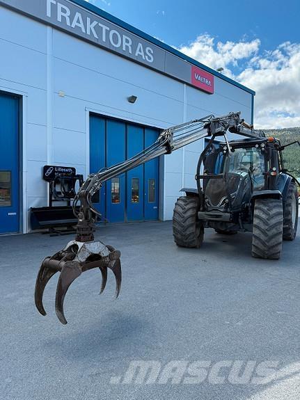 Valtra T194V Tractors