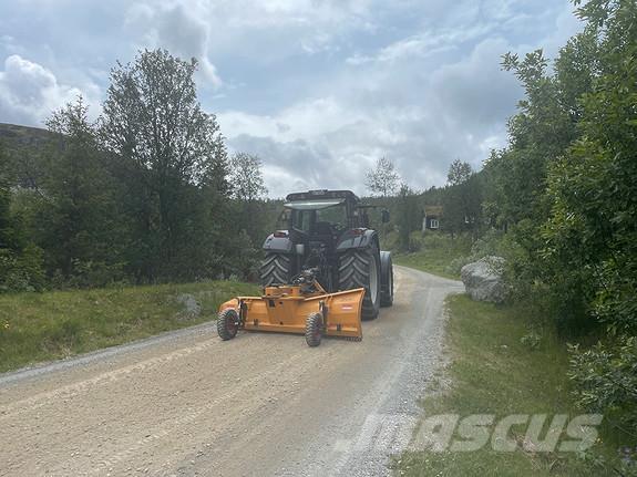 Valtra T203 Tractors
