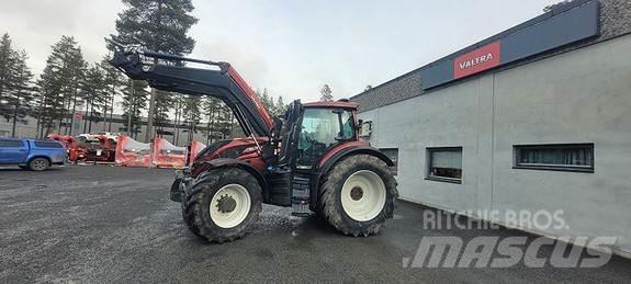 Valtra T234 Tractors