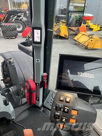Valtra T234D Tractors