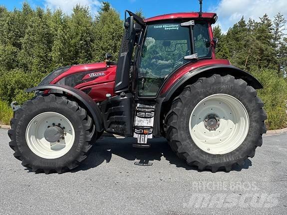 Valtra T234D Tractors