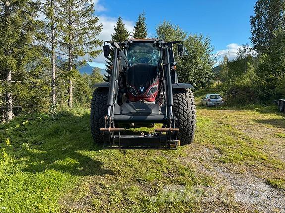 Valtra T234DST Tractors