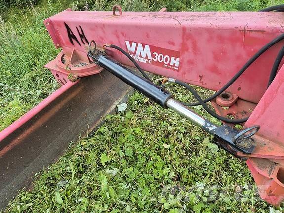 VM 300 H Snow Blades And Plows