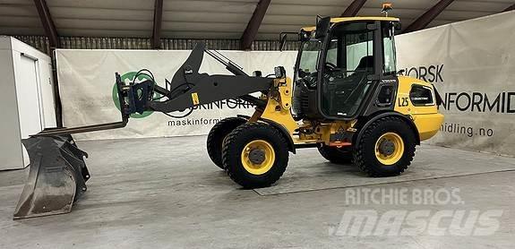 Volvo JL25H Wheel Loaders