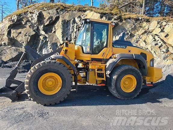 Volvo L110H Wheel Loaders