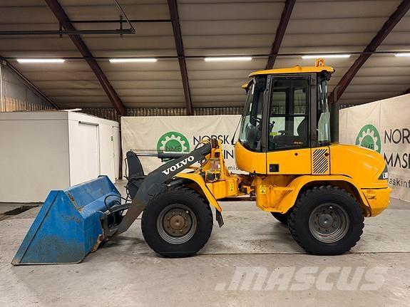 Volvo L30B Wheel Loaders