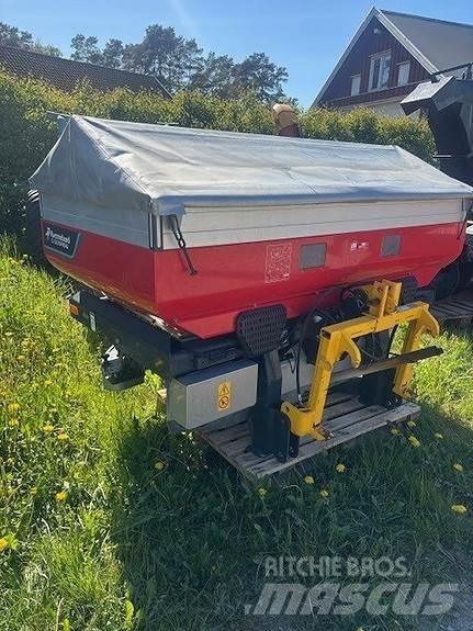   Manure spreaders