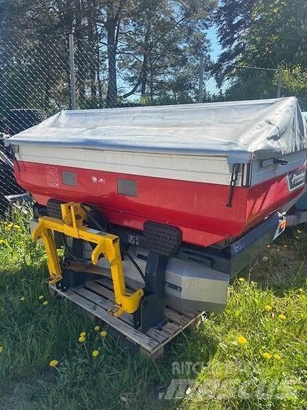   Manure spreaders
