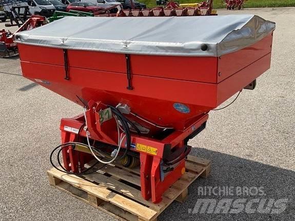   Mineral spreaders