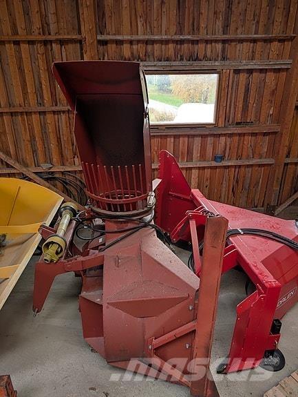   Snow Blowers