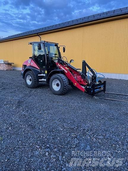 Yanmar V7 Tires, wheels and rims