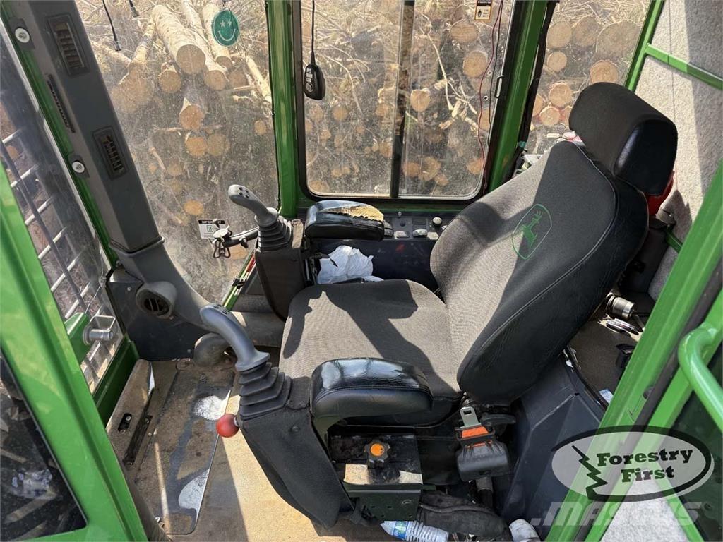 John Deere 437E Knuckleboom loaders