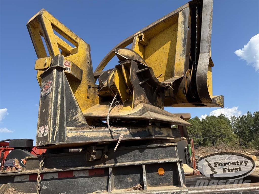 John Deere 437E Knuckleboom loaders
