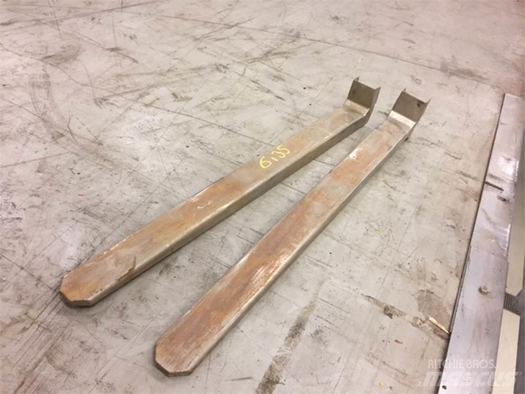 Mafi R336 4x4 Shunt Trucks