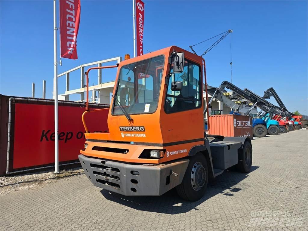 Terberg YT182 Shunt Trucks