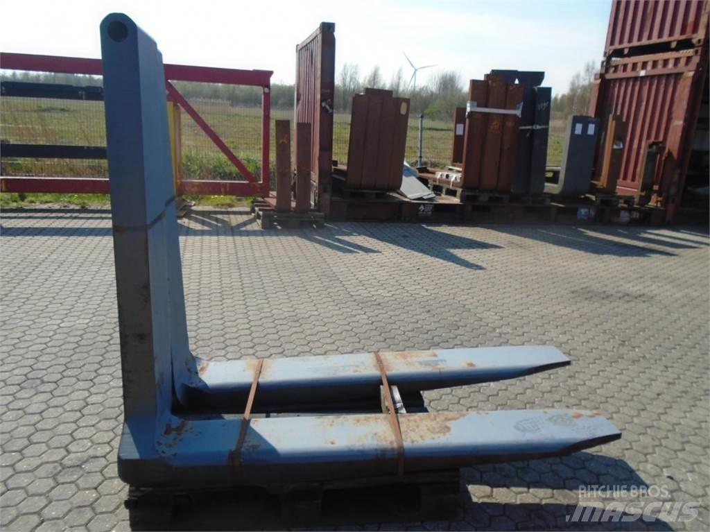 Terberg YT220 Shunt Trucks