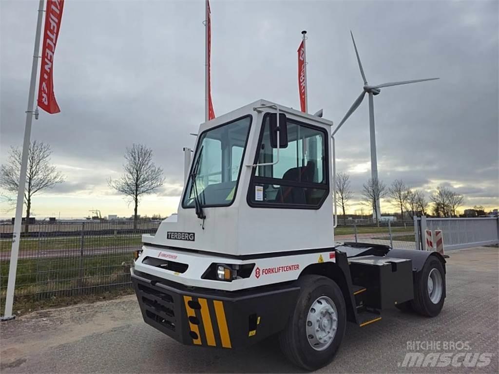 Terberg YT220 Shunt Trucks