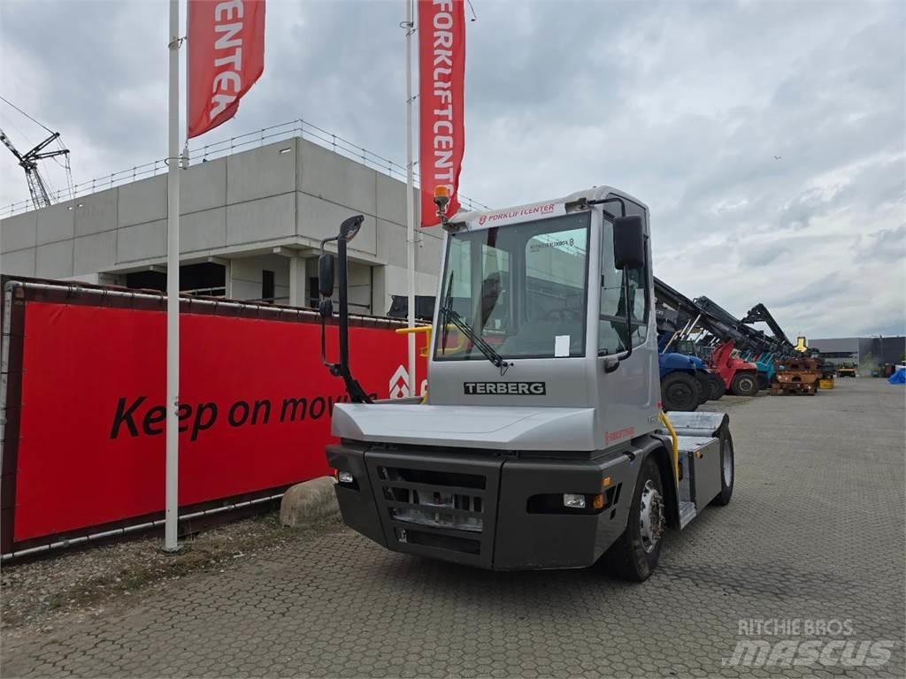 Terberg YT223 Shunt Trucks