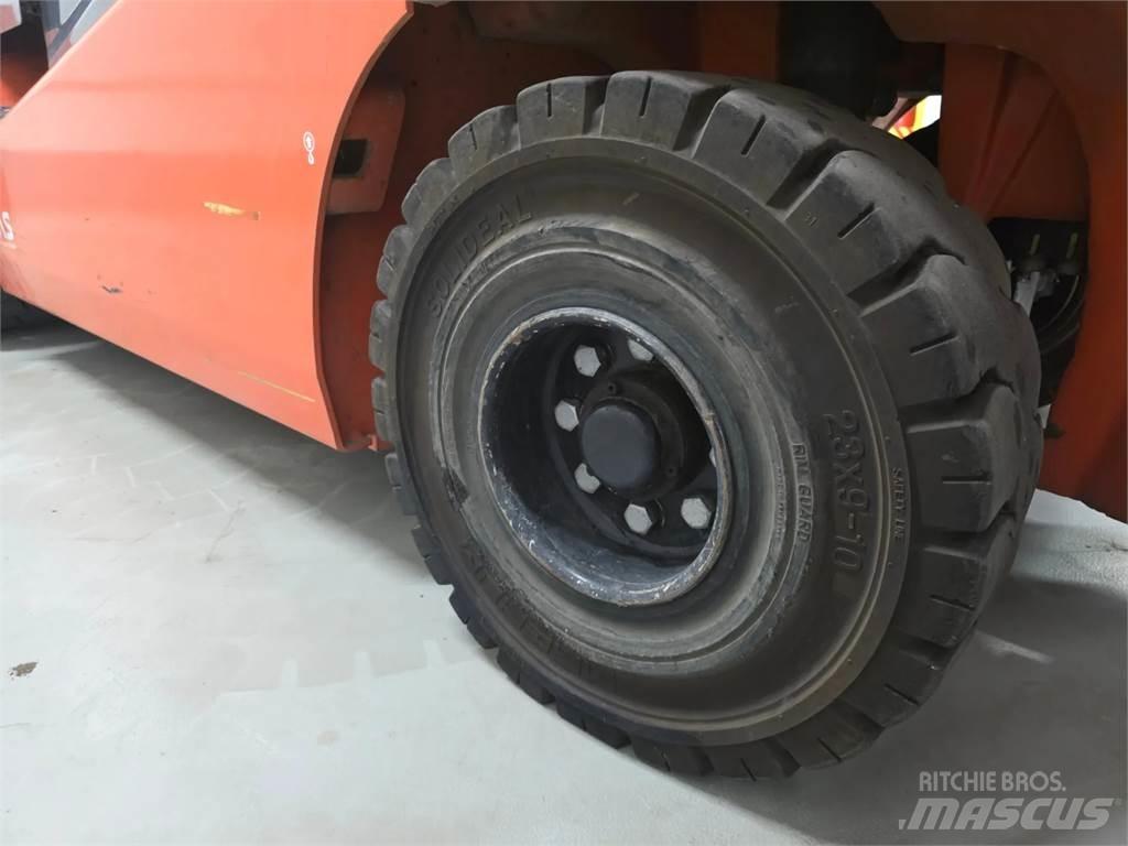Toyota 8FBMT50 Electric Forklifts