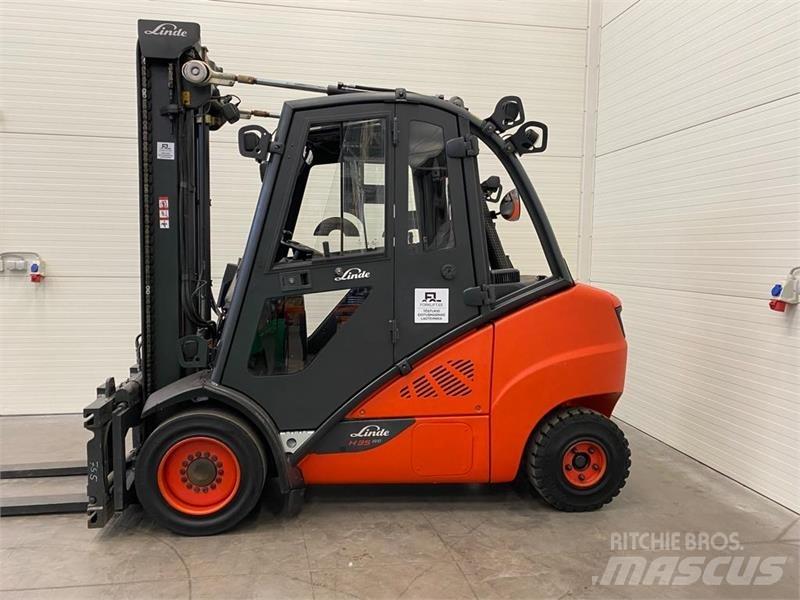 Linde H35D Diesel Forklifts