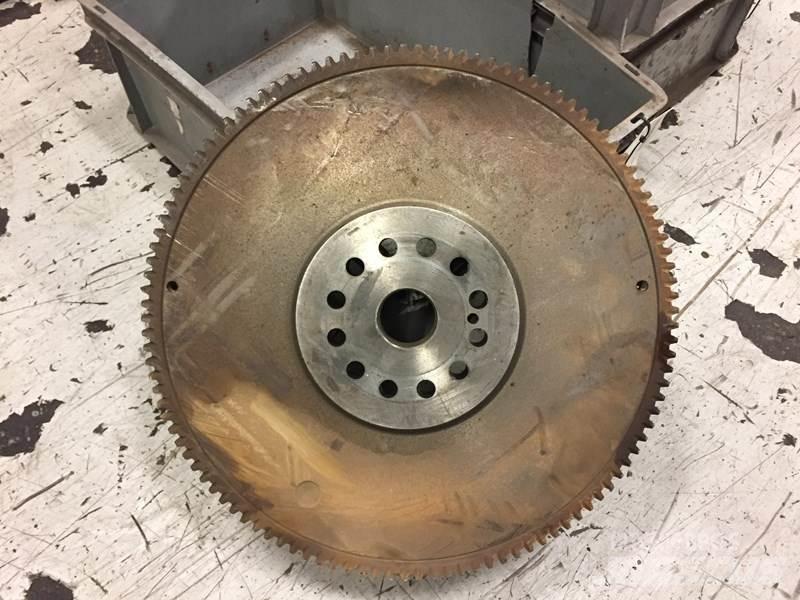 CAT C18 Tires, wheels and rims