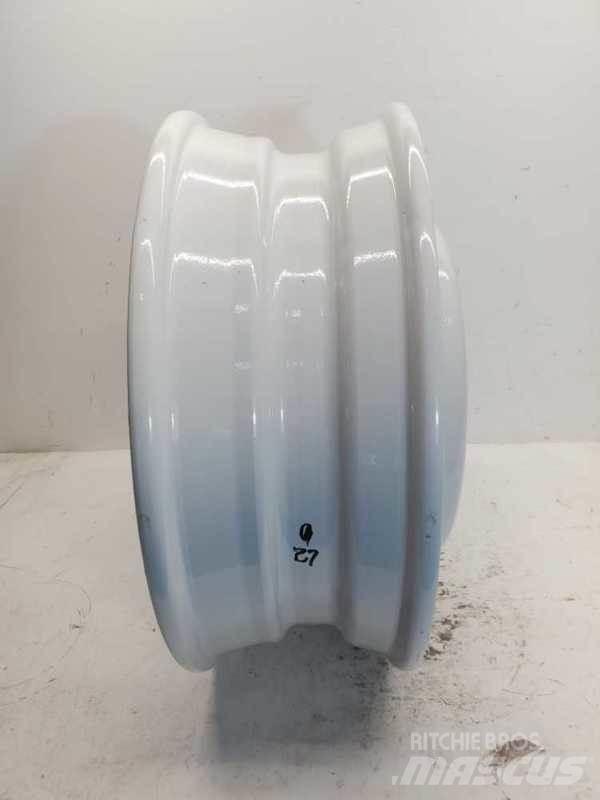 Ford F550 Tires, wheels and rims