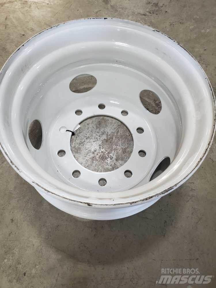 Ford F750 Tires, wheels and rims