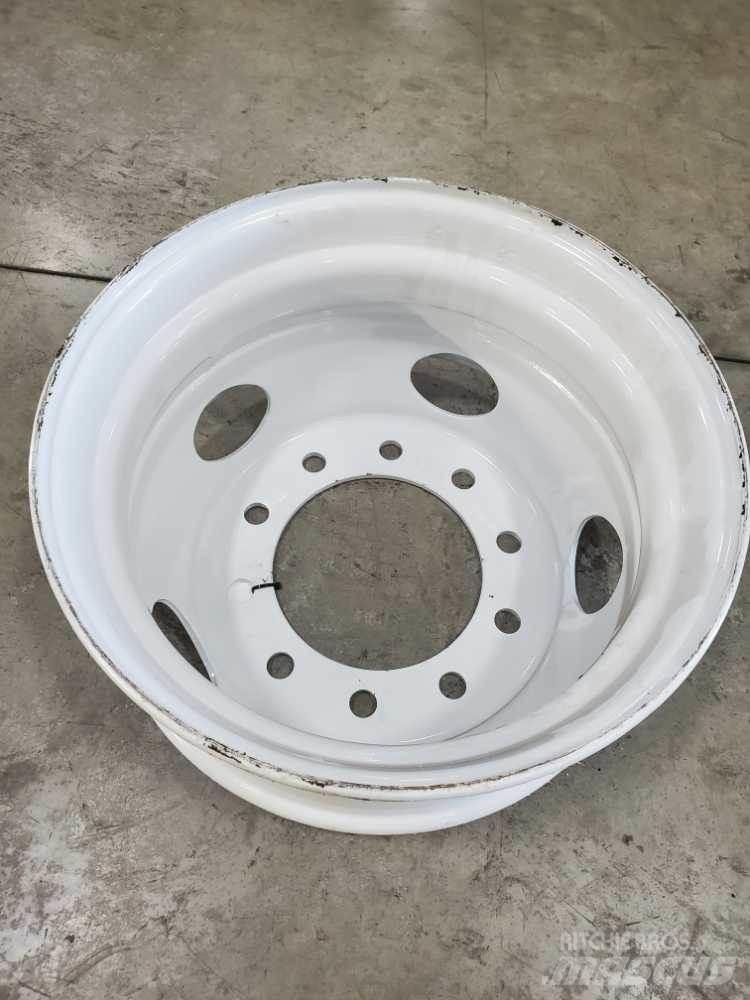 Ford F750 Tires, wheels and rims