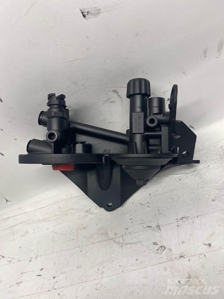 Mack MP8 Other Components