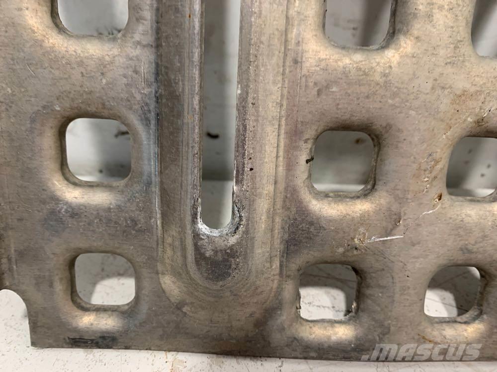 Volvo VNL Other Components