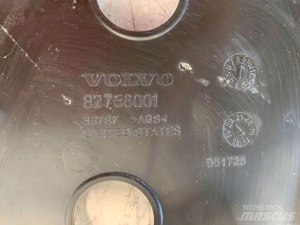 Volvo VNL Electronics