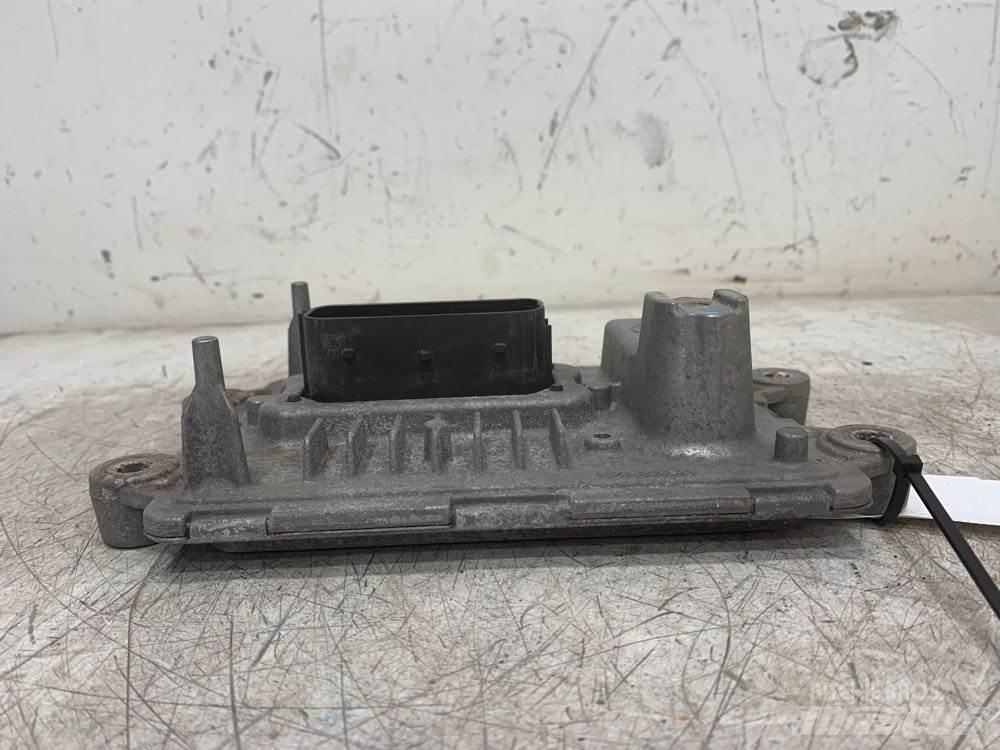 Volvo VNL Other Components