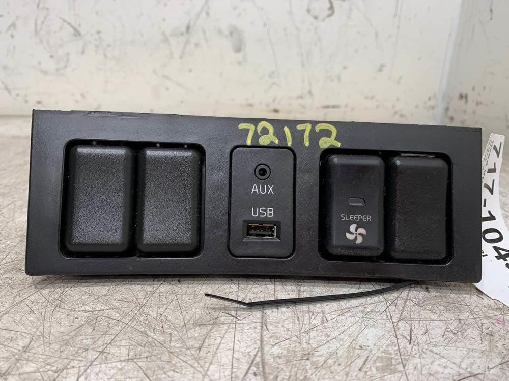 Volvo VNL Electronics