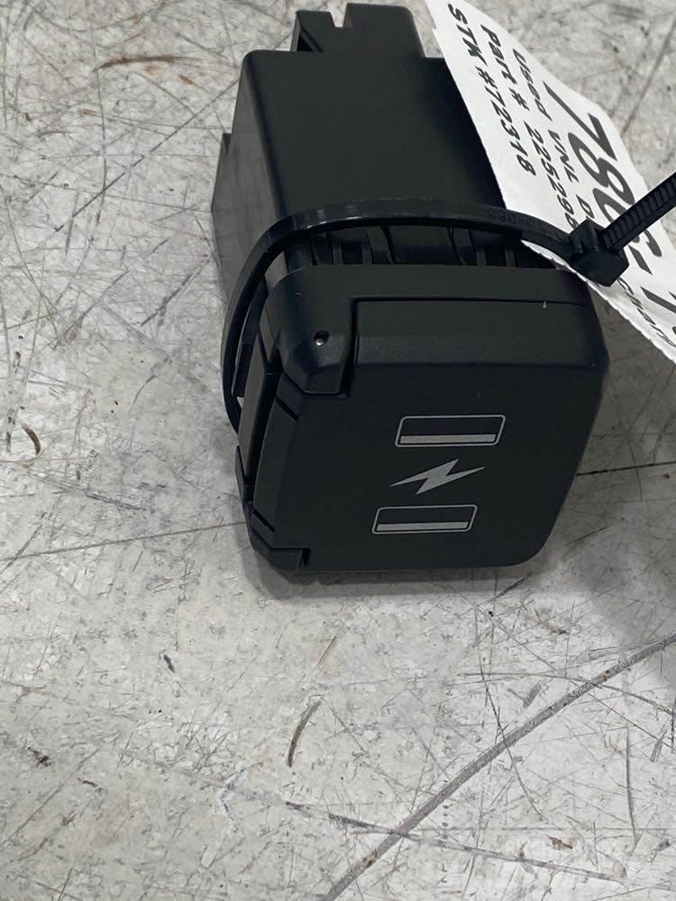 Volvo VNL Electronics