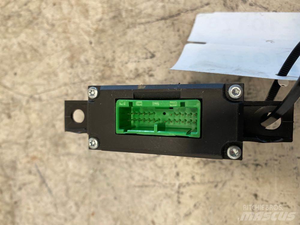 Volvo VNR Transmission