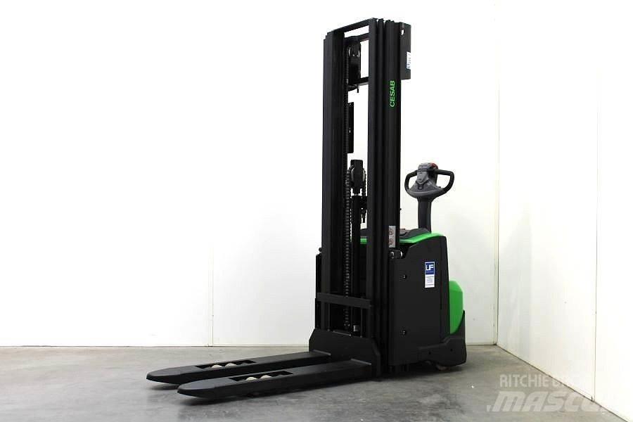 Cesab S 212 L / 450 Pedestrian stacker