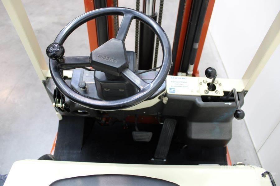 Nissan N01 L18U Electric Forklifts