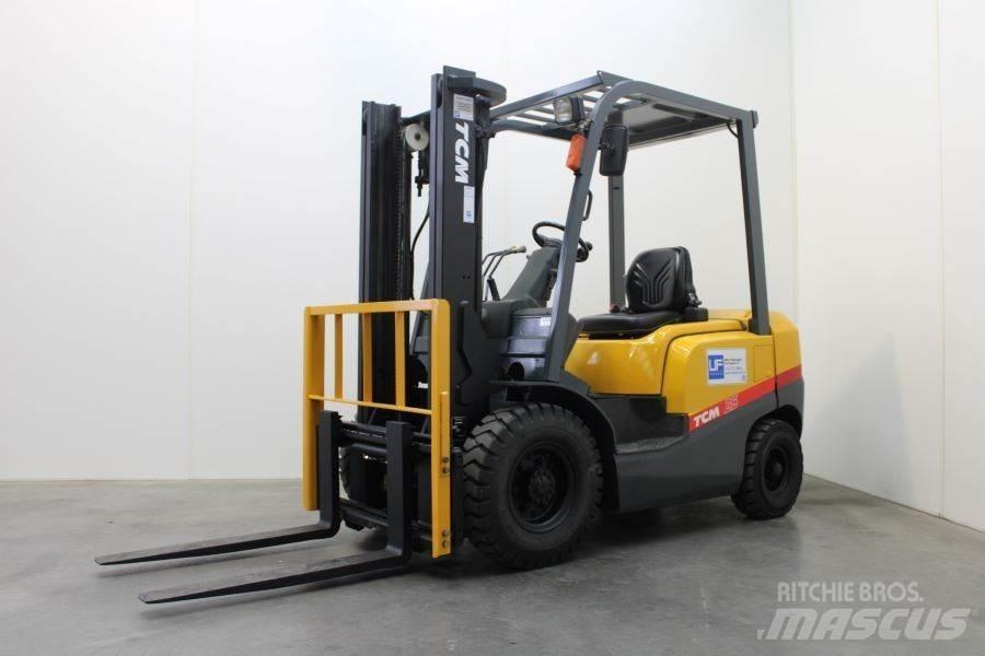 TCM FD 25 T 3 Diesel Forklifts