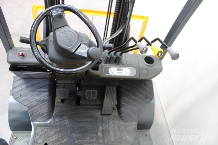 TCM FD 25 T 3 Diesel Forklifts