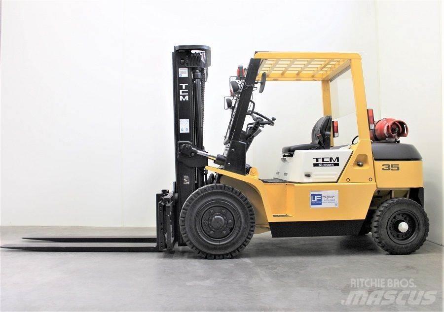 TCM FG 35 N7T LPG trucks