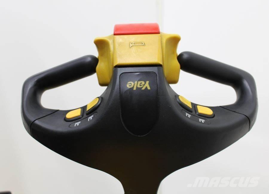 Yale MS 14-30 Pedestrian stacker
