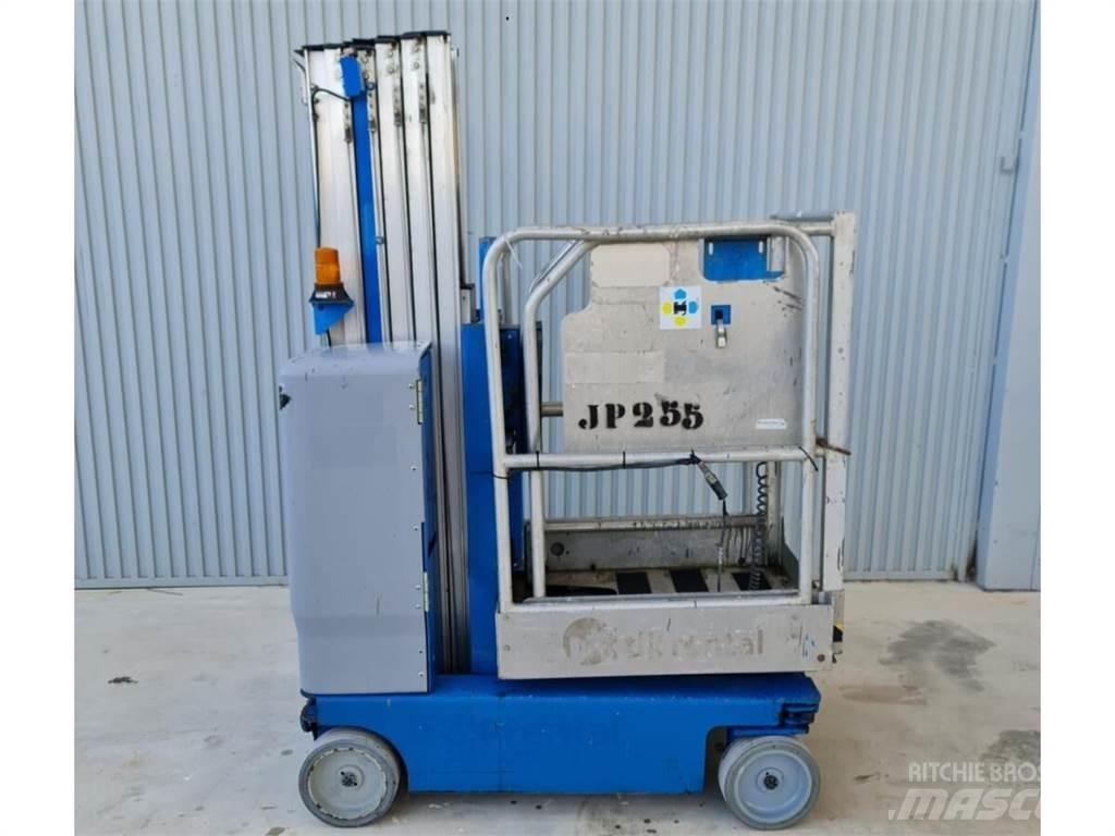 Genie GR-20 Vertical mast lifts